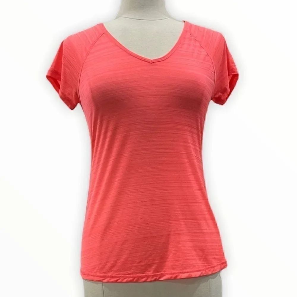 Ideology Light Weighted V-Neck Semi-Fitted T-Shirt